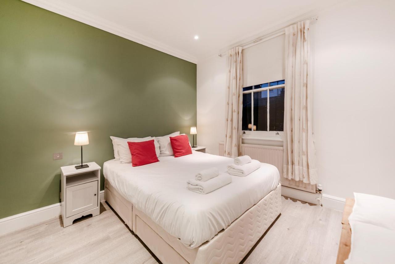 Lovely 2 Bedroom Flat In The Heart Of Chelsea London Exterior photo